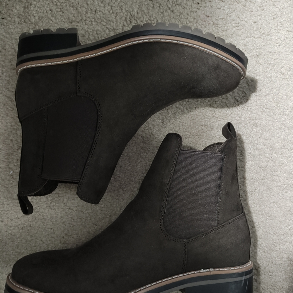 Kensie Klassen Brown 9.5